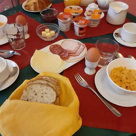 Romeo Family Kaarli * Reval